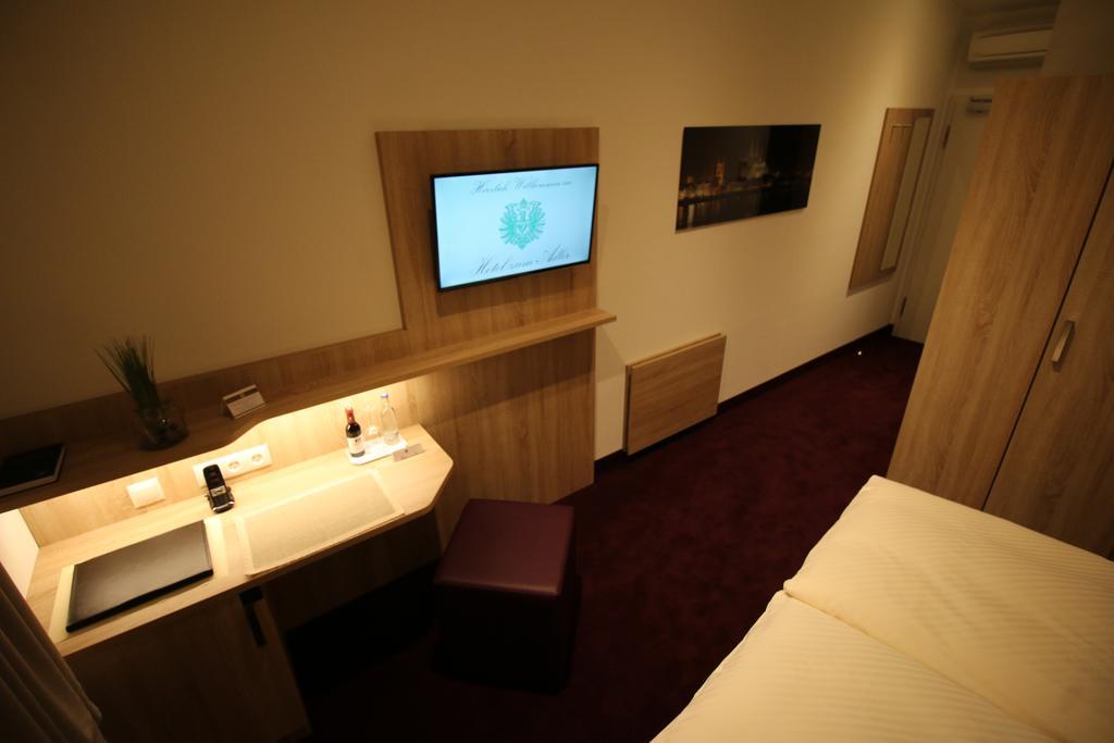 Hotel Zum Adler Бонн Экстерьер фото