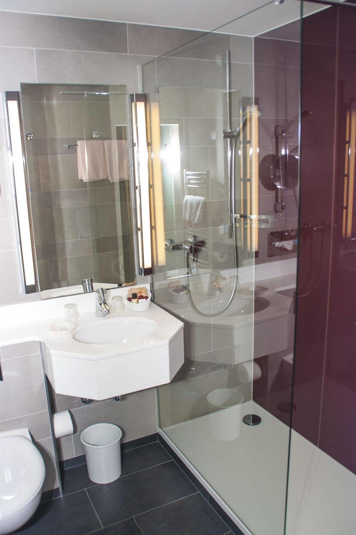 Hotel Zum Adler Бонн Экстерьер фото